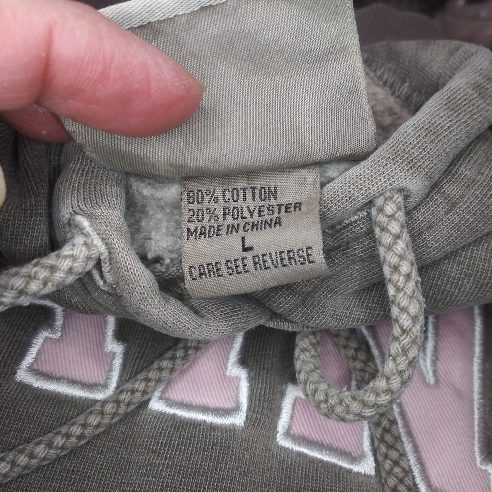 Vintage "Maine" Khaki Green & Pink Hooded Kangaroo Pocket Sweatshirt - Picture 6 of 8